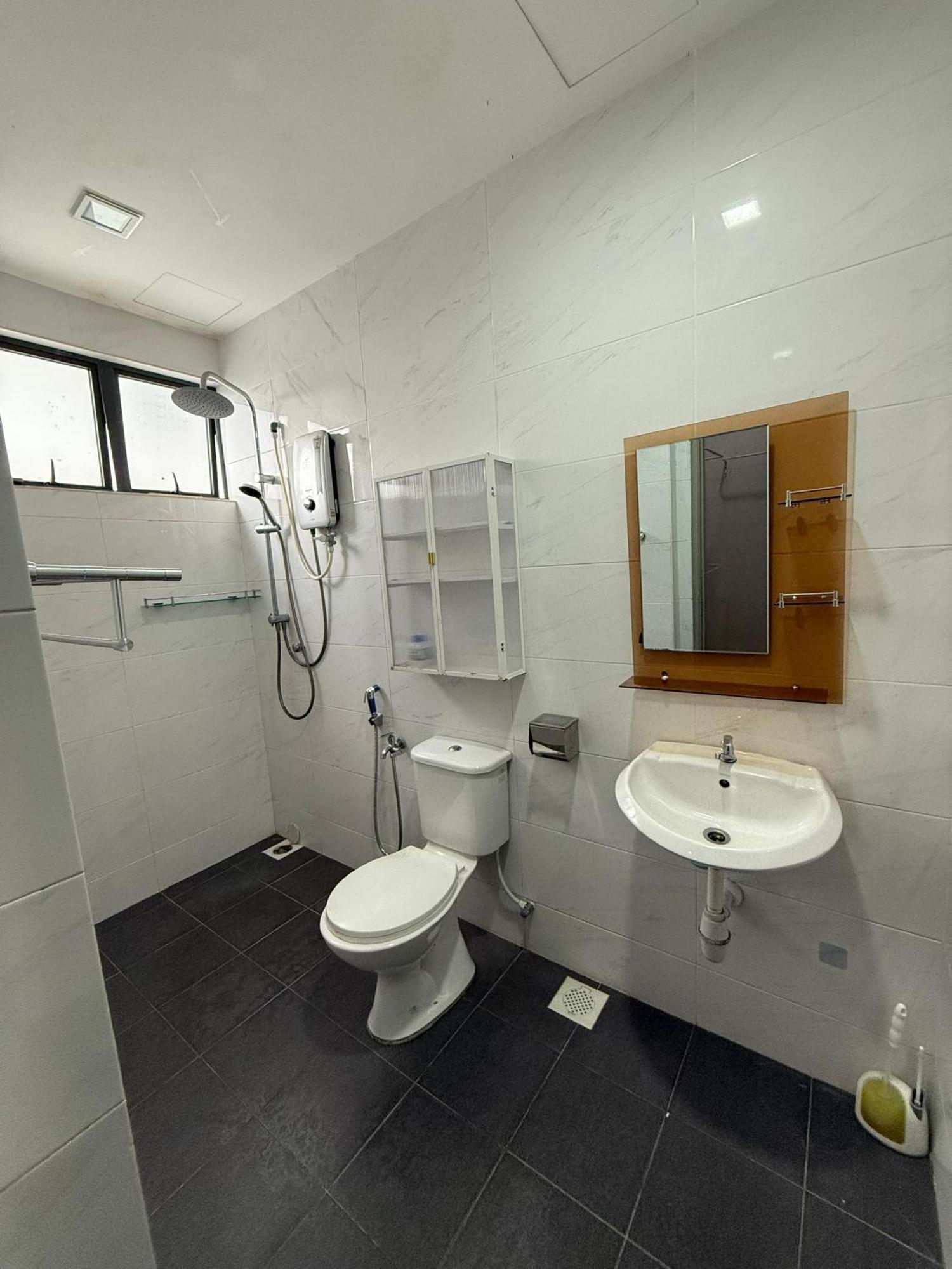 Pangsapuri Casa Kayangan Meru 3br Luxe -by Goswell *
